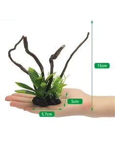 Planta de plástico con raíz