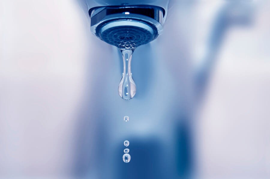 Acondicionar el agua del acuario